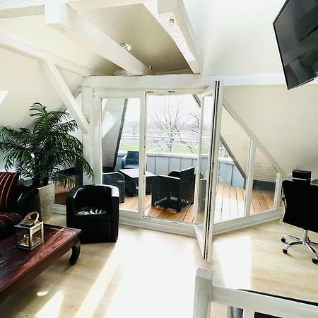 Luxury Rooftop Loft With River View 10Min To City Appartamento Düsseldorf Esterno foto