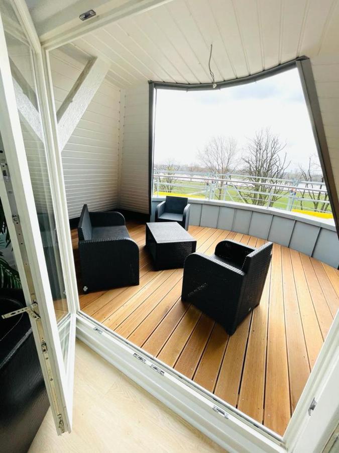 Luxury Rooftop Loft With River View 10Min To City Appartamento Düsseldorf Esterno foto