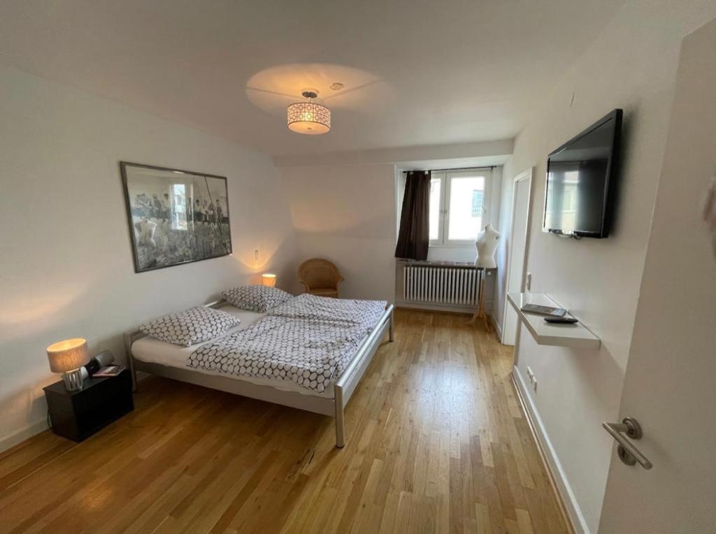 Luxury Rooftop Loft With River View 10Min To City Appartamento Düsseldorf Esterno foto