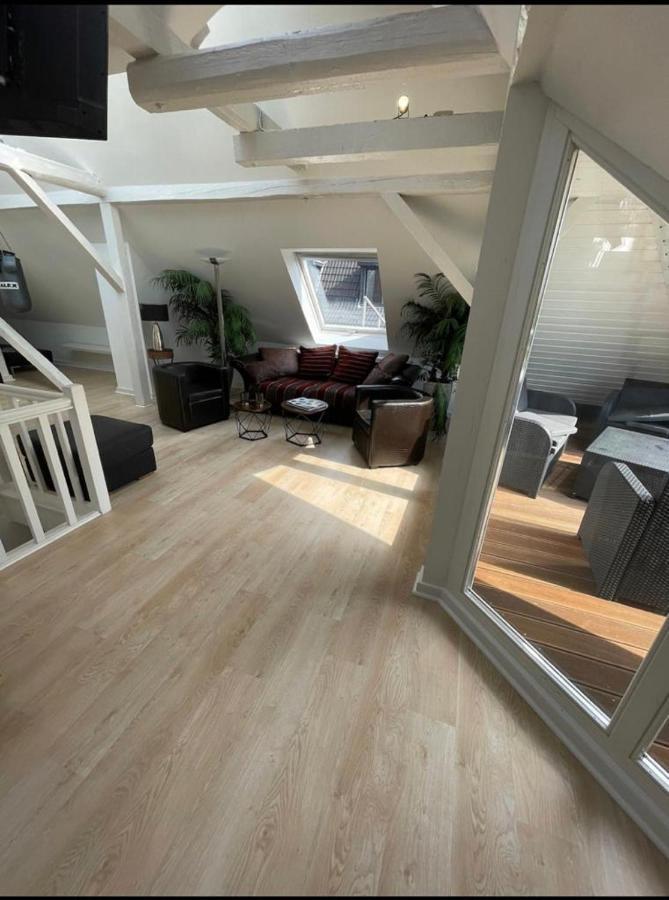 Luxury Rooftop Loft With River View 10Min To City Appartamento Düsseldorf Esterno foto